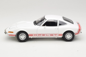Opel GT Balts Minichamps 1:18 180049027 Metāls — attēls 4 no 8