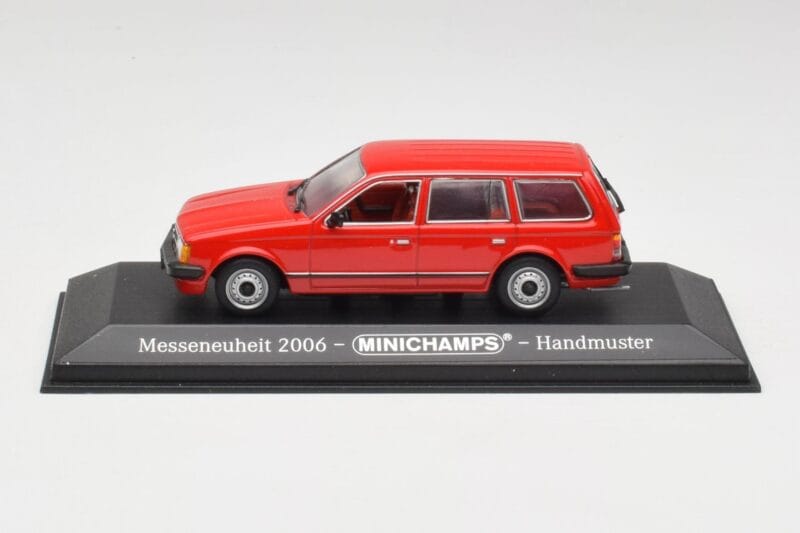 Opel Kadett D Universāls Sarkans Concept Minichamps 1:43 OPEL001 Metāls