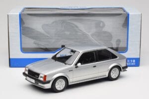 Opel Kadett D GTE Sudrabs MCG 1:18 MCG18533 Metāls — attēls 6 no 6
