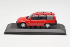 Opel Kadett E Club Universāls Sarkans Minichamps 1:43 400045910 Metāls