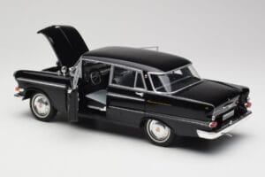 Opel Kapitan P1 Melns Revell 1:18 08822 Metāls — attēls 5 no 8