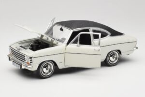 Opel Olympia A Coupe Balts Melns Revell 1:18 8446 Metāls — attēls 2 no 8