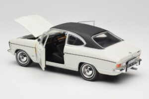 Opel Olympia A Coupe Balts Melns Revell 1:18 8446 Metāls — attēls 5 no 8