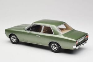 Opel Rekord C Green Metallic Minichamps 1:18 107047000 Sveķi — attēls 5 no 6
