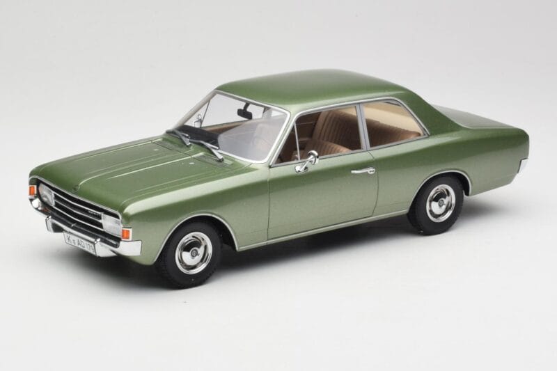 Opel Rekord C Green Metallic Minichamps 1:18 107047000 Sveķi