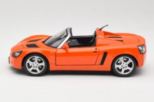 Opel Speedster Oranžs Maisto 1:18 31615 Metāls — attēls 4 no 8
