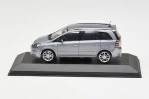 Opel Zafira A OPC Light Blue Metallic Minichamps 1:43 ZAFIRA001 Metāls