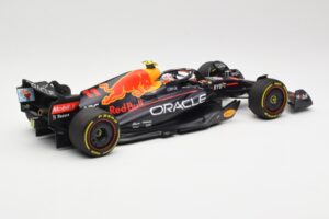 Oracle Red Bull Racing RB18 #11 S. Perez Miami GP 2022 Minichamps 1:18 110220511 Metāls — attēls 2 no 6