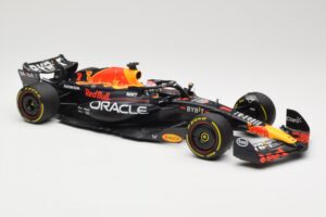 Oracle Red Bull Racing RB19 #1 M. Verstappen Winner Italian GP 2023 Minichamps 1:18 110231501 Metāls — attēls 4 no 6