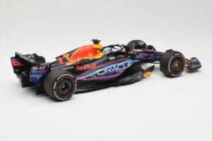 Oracle Red Bull Racing RB19 #1 M. Verstappen Winner Miami GP 2023 Minichamps 1:18 110230501 Metāls — attēls 2 no 6