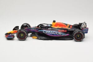 Oracle Red Bull Racing RB19 #1 M. Verstappen Winner Miami GP 2023 Minichamps 1:18 110230501 Metāls — attēls 3 no 6