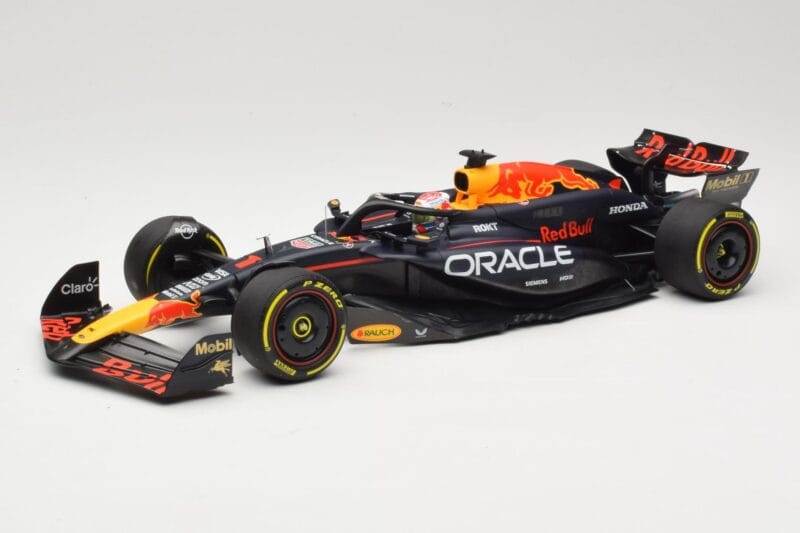 Red Bull Racing RB20 #1 M. Verstappen Winner China GP 2024 Minichamps 1:18 110240501 Metāls