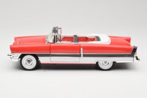 Packard Caribbean Kabriolets Sarkans American Mint 1:18 3042082 Metāls — attēls 4 no 8