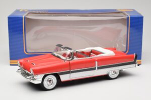 Packard Caribbean Kabriolets Sarkans American Mint 1:18 3042082 Metāls — attēls 8 no 8