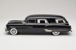 Packard Henney Melns BoS Models 1:18 BOS342 Metāls — attēls 3 no 6