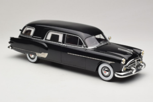 Packard Henney Melns BoS Models 1:18 BOS342 Metāls — attēls 4 no 6