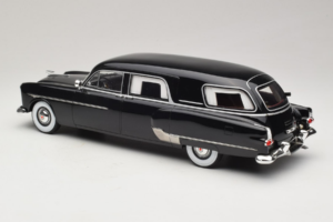 Packard Henney Melns BoS Models 1:18 BOS342 Metāls — attēls 5 no 6