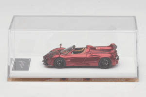 Pagani Huayra Roadster Tricolore Sarkans Henson & Heaven 1:64 PHRTR01 Metāls — attēls 6 no 7