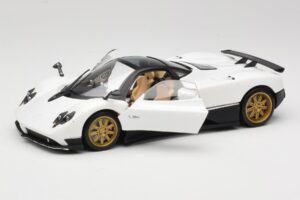 Pagani Zonda F Balts Mondo Motors 1:18 157655 Metāls — attēls 2 no 8