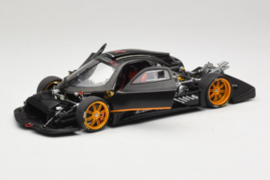 Pagani Zonda R Revolucion Carbon Fiber AUTOart 1:18 78261 Metāls — attēls 2 no 8