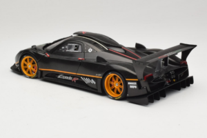 Pagani Zonda R Revolucion Carbon Fiber AUTOart 1:18 78261 Metāls — attēls 7 no 8