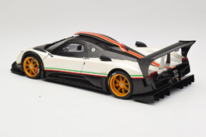 Pagani Zonda R Revolucion Balts AUTOart 1:18 78262 Metāls — attēls 7 no 8