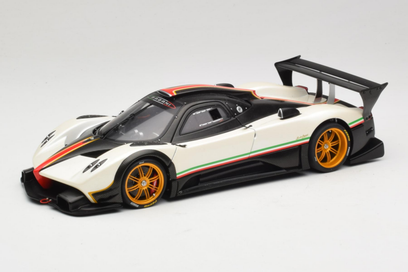 Pagani Zonda R Revolucion Balts AUTOart 1:18 78262 Metāls