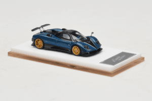 Pagani Zonda Tricolore Exposed Carbon Zils Henson & Heaven 1:64 PZTECB01 Metāls — attēls 4 no 7