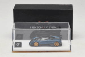 Pagani Zonda Tricolore Exposed Carbon Zils Henson & Heaven 1:64 PZTECB01 Metāls — attēls 7 no 7