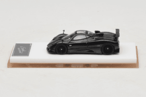 Pagani Zonda Tricolore Exposed Carbon Henson & Heaven 1:64 PZTEC01 Metāls
