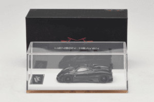 Pagani Zonda Tricolore Exposed Carbon Henson & Heaven 1:64 PZTEC01 Metāls — attēls 7 no 7
