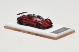 Pagani Zonda Tricolore Sarkans Henson & Heaven 1:64 PZTR01 Metāls — attēls 4 no 7