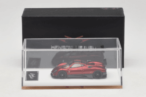 Pagani Zonda Tricolore Sarkans Henson & Heaven 1:64 PZTR01 Metāls — attēls 7 no 7