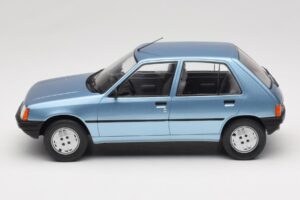 Peugeot 205 Zils MCG 1:18 MCG18491 Metāls — attēls 3 no 6