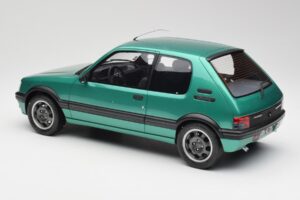 Peugeot 205 GTI Griffe Otto 1:12 G017 Sveķi — attēls 5 no 6