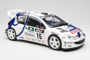Peugeot 206 WRC G. Panizzi / H. Panizzi Tour de Corse 1999 Otto 1:12 G081 Sveķi — attēls 4 no 6