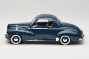 Peugeot 302 Coupe Zils Solido 1:18 8168 Metāls — attēls 4 no 8