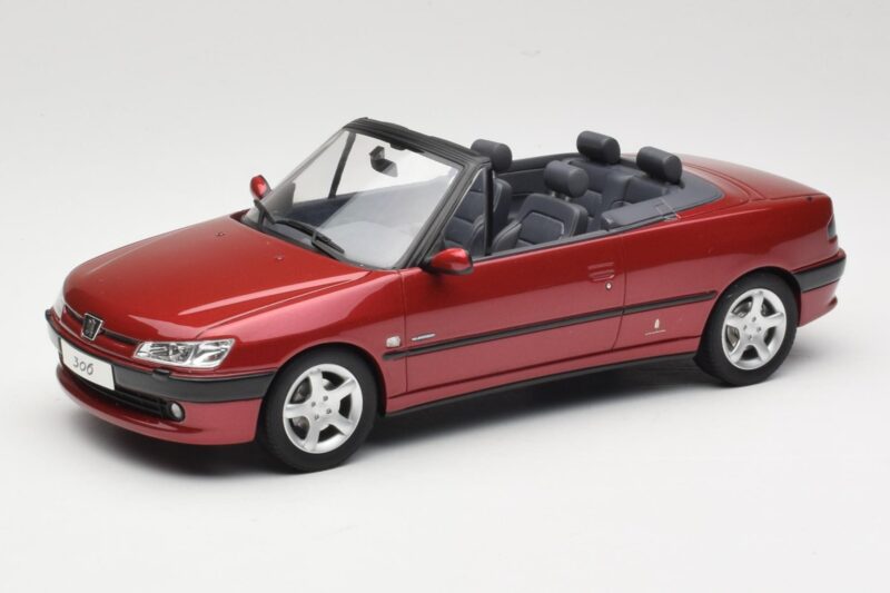 Peugeot 306 Kabriolets Sarkans Otto 1:18 OT042 Sveķi