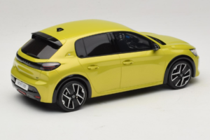 Peugeot E-208 GT Jaune Agueda Otto 1:18 OT1164 Sveķi — attēls 2 no 6