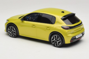 Peugeot E-208 GT Jaune Agueda Otto 1:18 OT1164 Sveķi — attēls 5 no 6