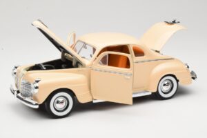 Plymouth Coupe Bēšs Road Signature 1:18 92398 Metāls — attēls 2 no 8