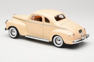 Plymouth Coupe Bēšs Road Signature 1:18 92398 Metāls — attēls 7 no 8