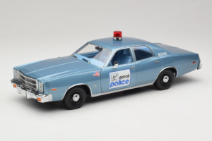 Plymouth Fury Beverly Hills PD Zils GreenLight 1:18 19069 Metāls