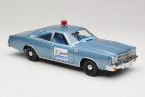 Plymouth Fury Beverly Hills PD Zils GreenLight 1:18 19069 Metāls — attēls 6 no 8