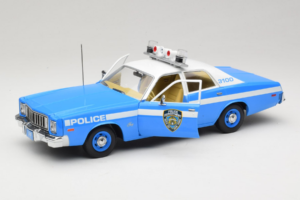 Plymouth Fury Police Pursuit New York Police Department GreenLight 1:18 19043 Metāls — attēls 2 no 8