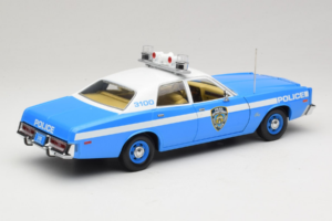 Plymouth Fury Police Pursuit New York Police Department GreenLight 1:18 19043 Metāls — attēls 3 no 8