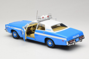 Plymouth Fury Police Pursuit New York Police Department GreenLight 1:18 19043 Metāls — attēls 5 no 8