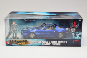 Pontiac Firebird Pennywise With Figure Jada 1:24 31118 Metāls