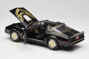 Pontiac Firebird Trans Am SE Smokey and the Bandit Joyride 1:18 33121 Metāls — attēls 5 no 8