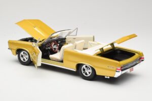 Pontiac GTO Hurst Edition Zeltains Maisto 1:18 531884 Metāls — attēls 5 no 8